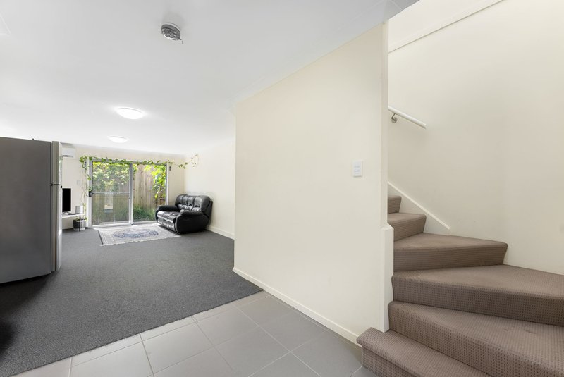 Photo - 8/8 East Street, Kingston QLD 4114 - Image 7