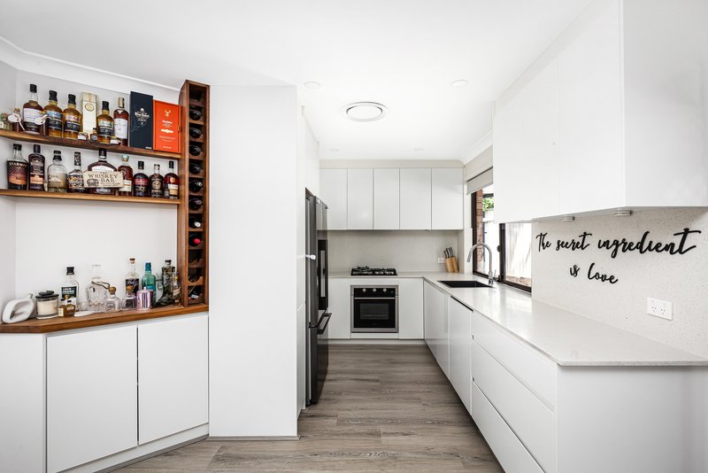 Photo - 88 Farnham Road, Quakers Hill NSW 2763 - Image 6