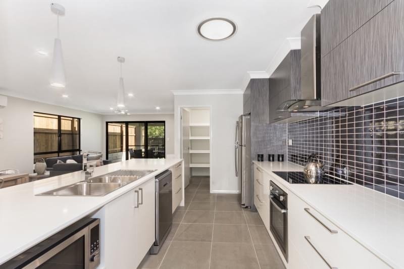 Photo - 88 Grenfell Street, Mount Gravatt East QLD 4122 - Image 2