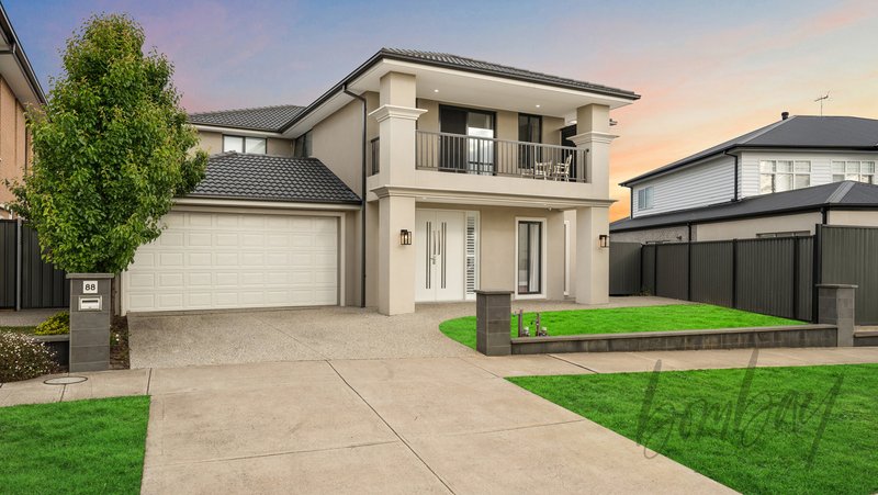 Photo - 88 Highlander Drive, Craigieburn VIC 3064 - Image 2