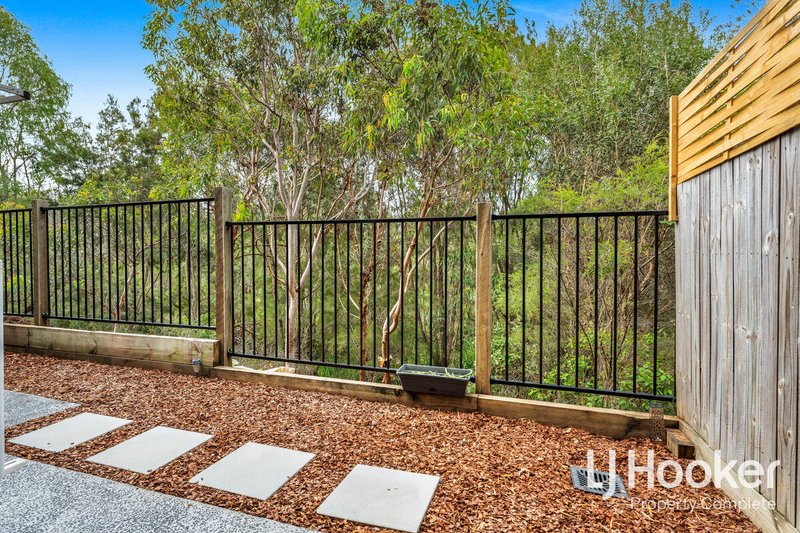 Photo - 8/8 Highlands Street, Yarrabilba QLD 4207 - Image 6