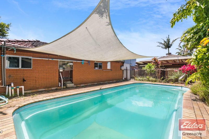 Photo - 88 Highview Avenue, Greenacre NSW 2190 - Image 5