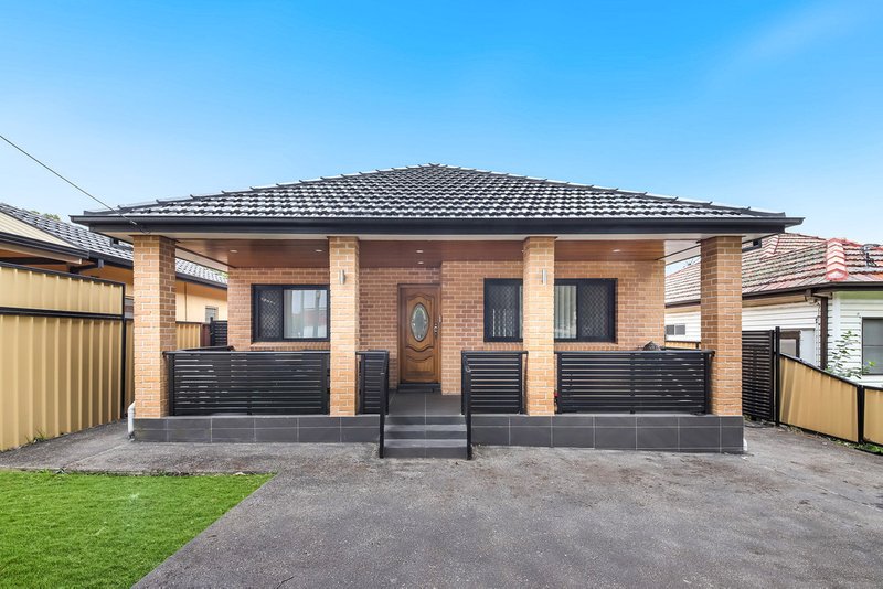 88 Hillcrest Avenue, Greenacre NSW 2190