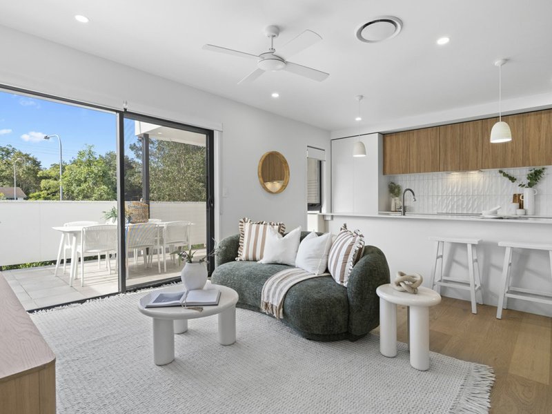 Photo - 8/8 Lawrence Lyons Place, Kenmore QLD 4069 - Image 1