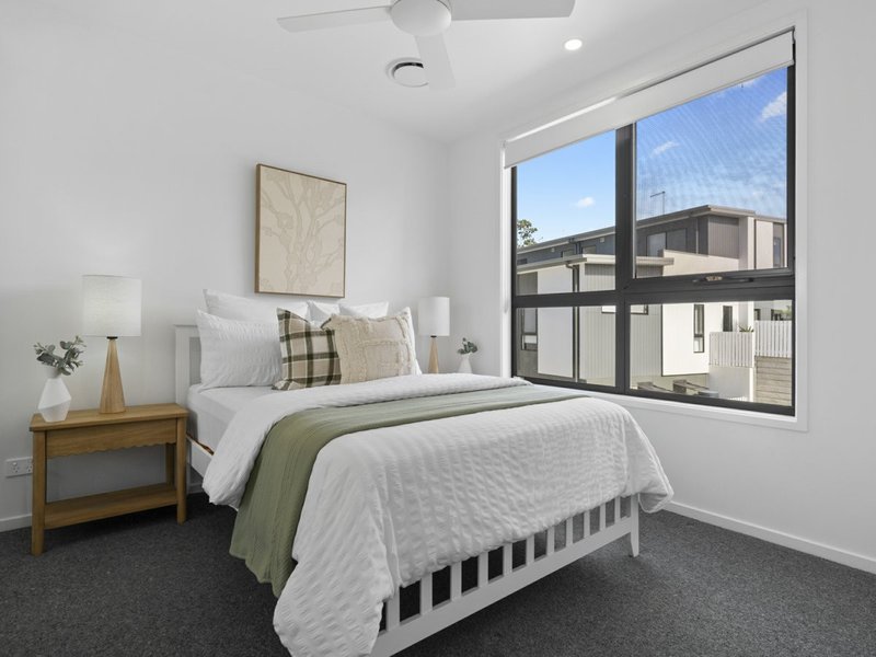 Photo - 8/8 Lawrence Lyons Place, Kenmore QLD 4069 - Image 19