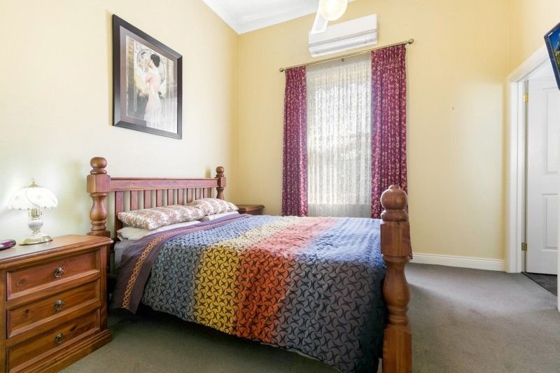 Photo - 88 Mackenzie Street, Bendigo VIC 3550 - Image 6