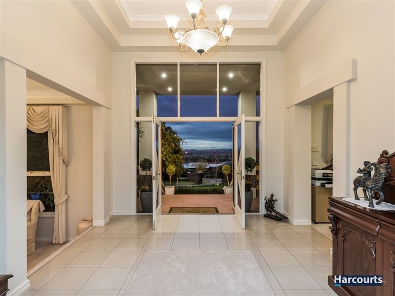 Photo - 88 Major Crescent, Lysterfield VIC 3156 - Image 3