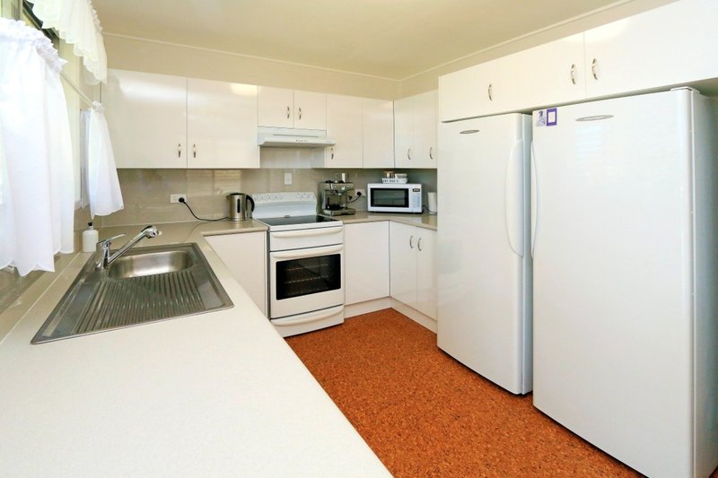 Photo - 88 Menzies Street, Park Avenue QLD 4701 - Image 5