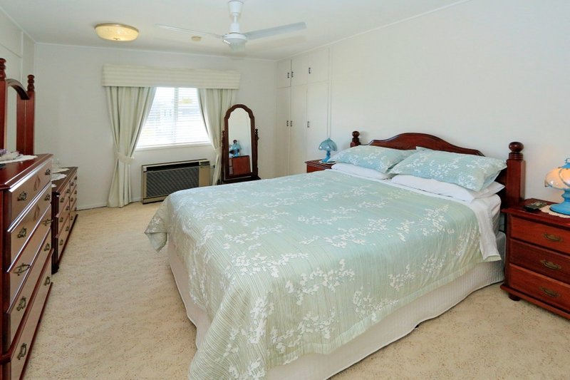 Photo - 88 Menzies Street, Park Avenue QLD 4701 - Image 8