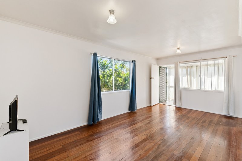 Photo - 88 Osborne Terrace, Deception Bay QLD 4508 - Image 9