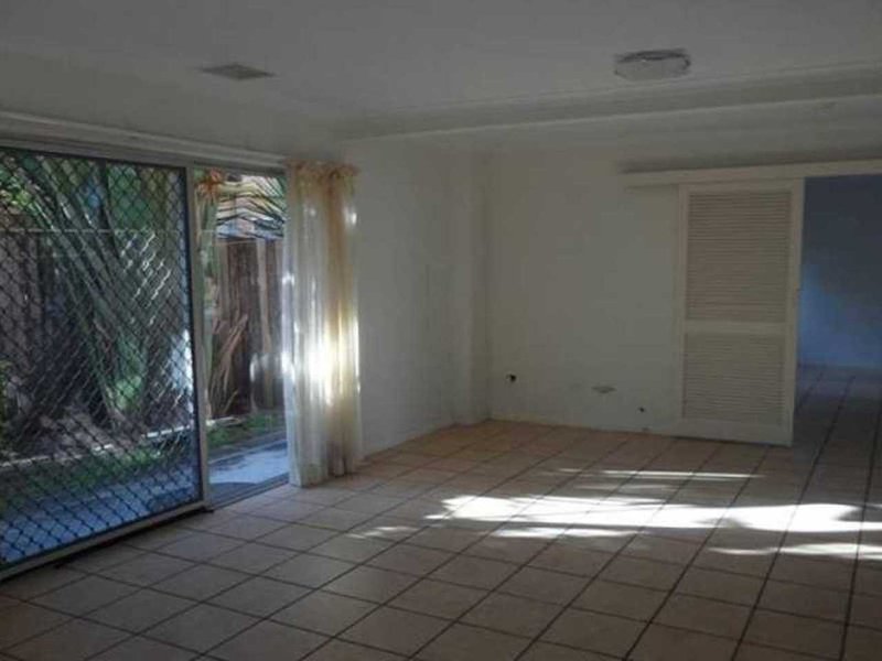 Photo - 88 Paradise Island, Surfers Paradise QLD 4217 - Image 8