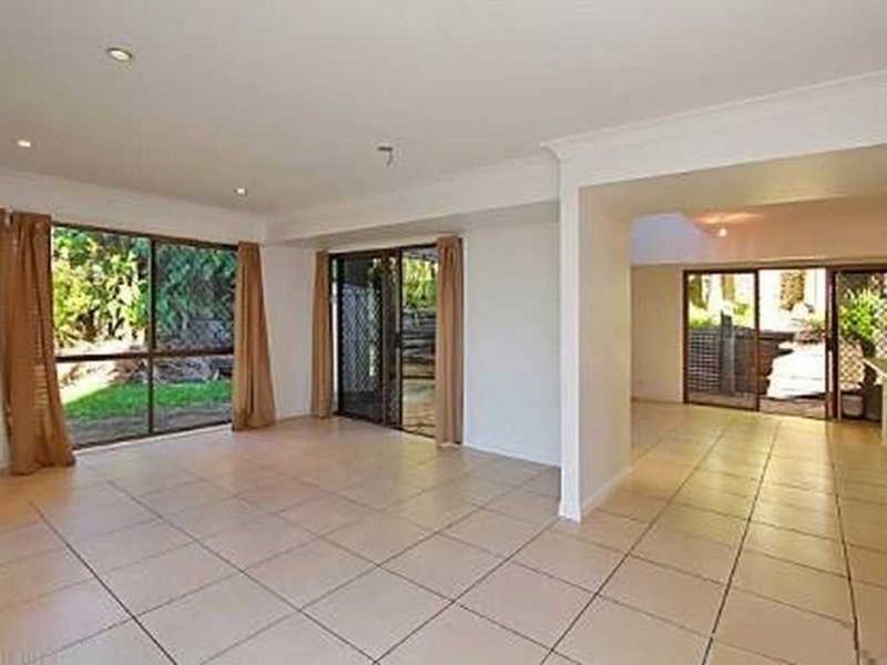 Photo - 88 Plateau Crescent, Carrara QLD 4211 - Image 4