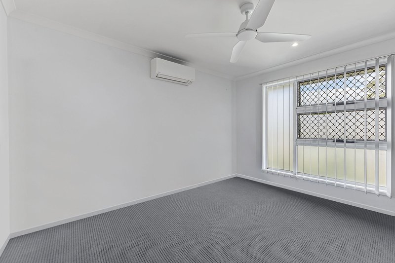 Photo - 88 Promenade Circuit, Rothwell QLD 4022 - Image 7