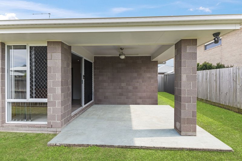 Photo - 88 Promenade Circuit, Rothwell QLD 4022 - Image 14