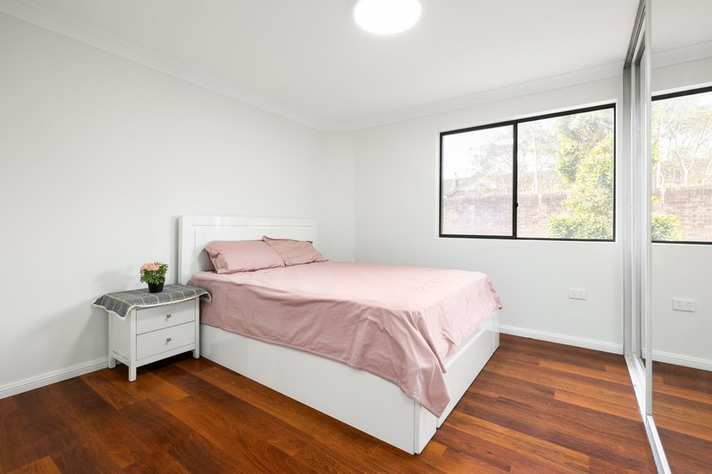 Photo - 8/8 Rochester Street, Homebush NSW 2140 - Image 6