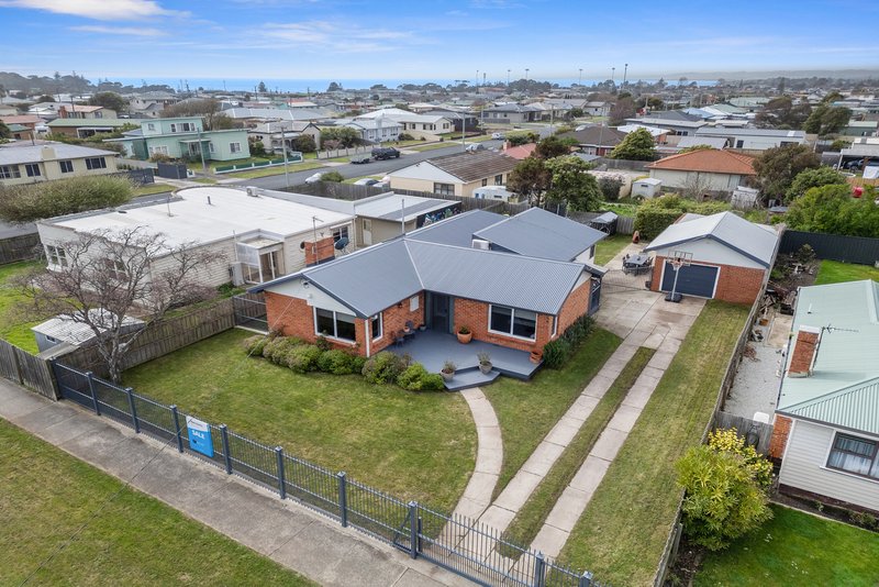 Photo - 88 Ronald Street, Devonport TAS 7310 - Image 19