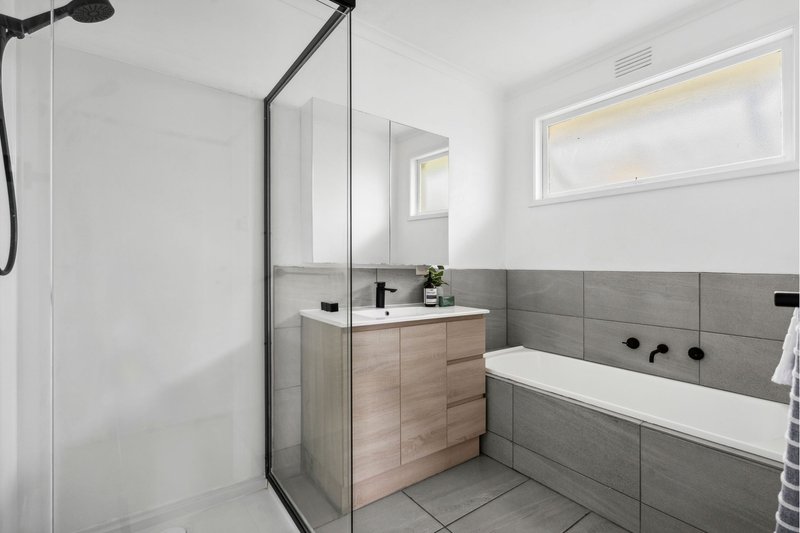 Photo - 88 Ruhamah Avenue, Bell Post Hill VIC 3215 - Image 8