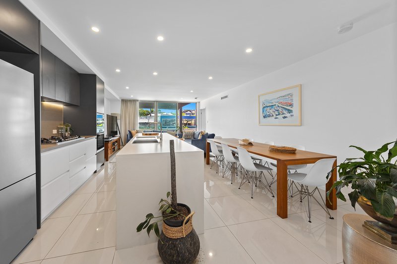 Photo - 8/8 Stuart Street, Bulimba QLD 4171 - Image 7