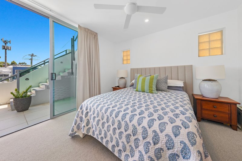 Photo - 8/8 Stuart Street, Bulimba QLD 4171 - Image 9