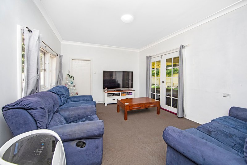 Photo - 88 Sunrise Avenue, Halekulani NSW 2262 - Image 4