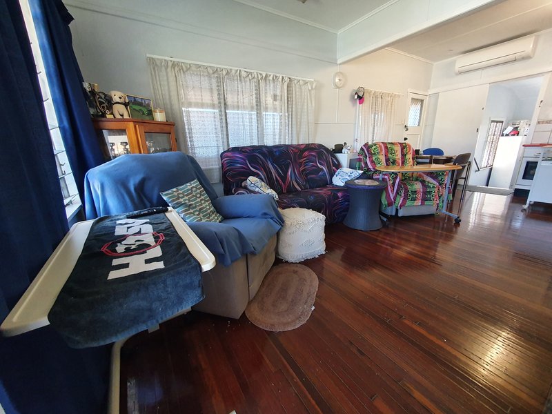 Photo - 88 Tenth Street, Home Hill QLD 4806 - Image 3