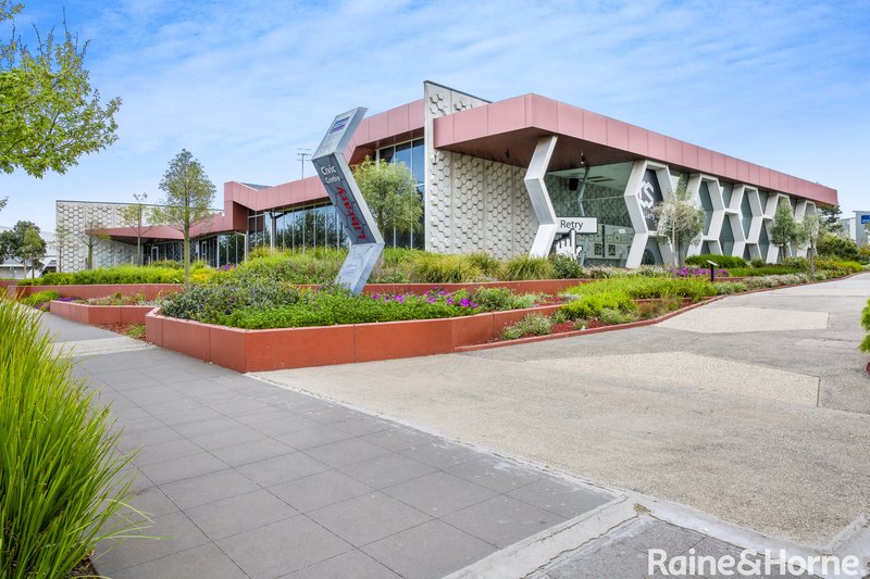 Photo - 8/8 The Crossing, Caroline Springs VIC 3023 - Image 19