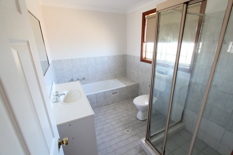 Photo - 8/8 Thelma Street, Lurnea NSW 2170 - Image 5