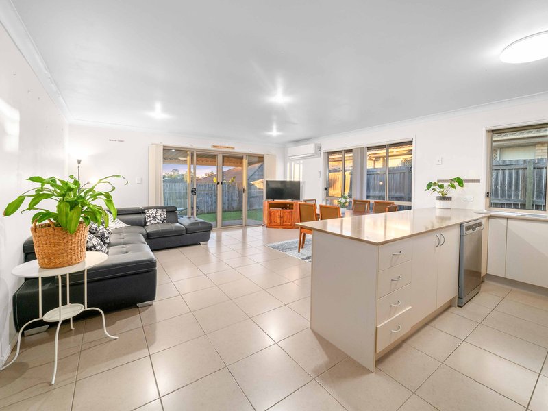 Photo - 88 Westminster Crescent, Raceview QLD 4305 - Image 3