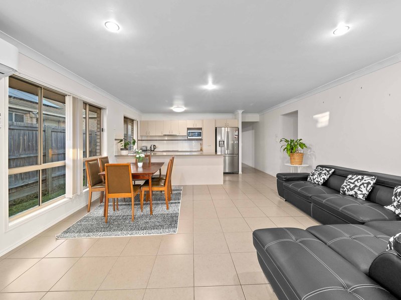 Photo - 88 Westminster Crescent, Raceview QLD 4305 - Image 5