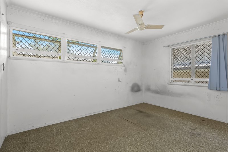 Photo - 88 Wilgarning Street, Stafford Heights QLD 4053 - Image 5