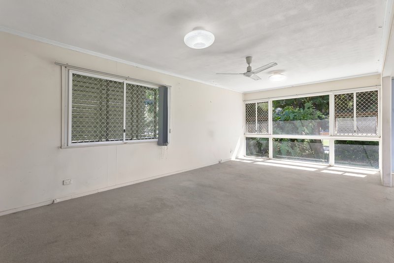 Photo - 88 Wilgarning Street, Stafford Heights QLD 4053 - Image 8