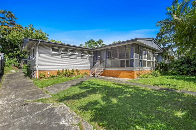 Photo - 88 Wilgarning Street, Stafford Heights QLD 4053 - Image 11