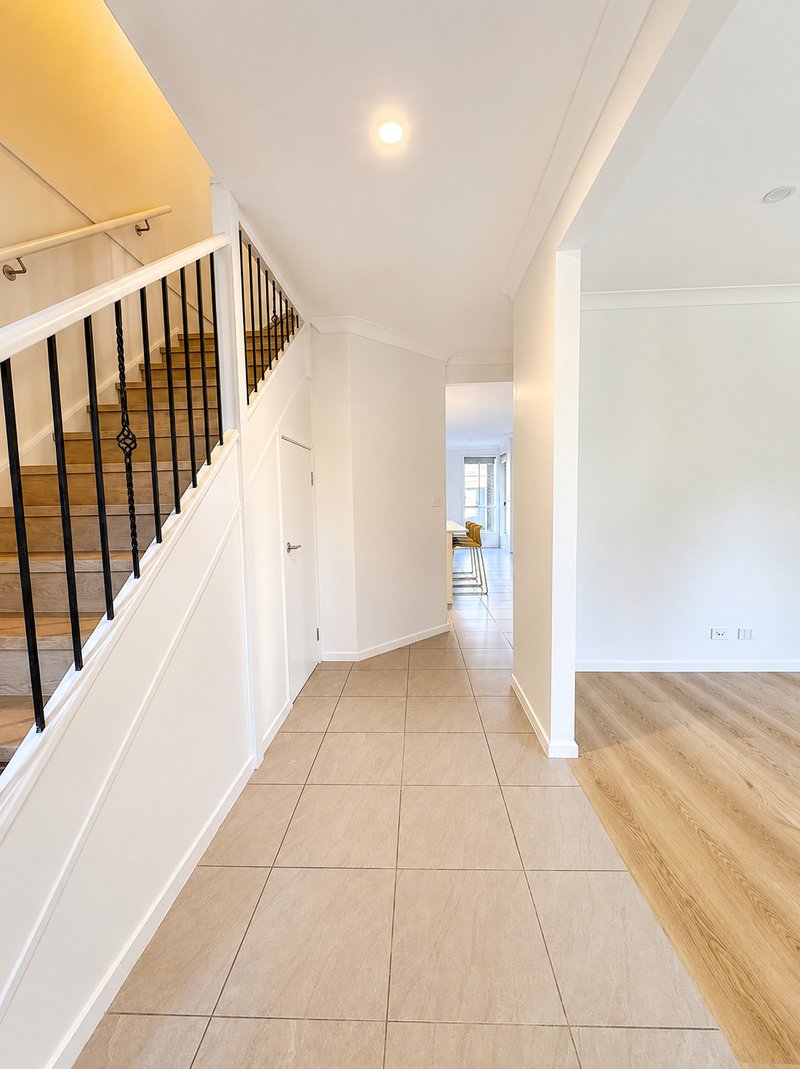 Photo - 88 William Hart Crescent, Penrith NSW 2750 - Image 3