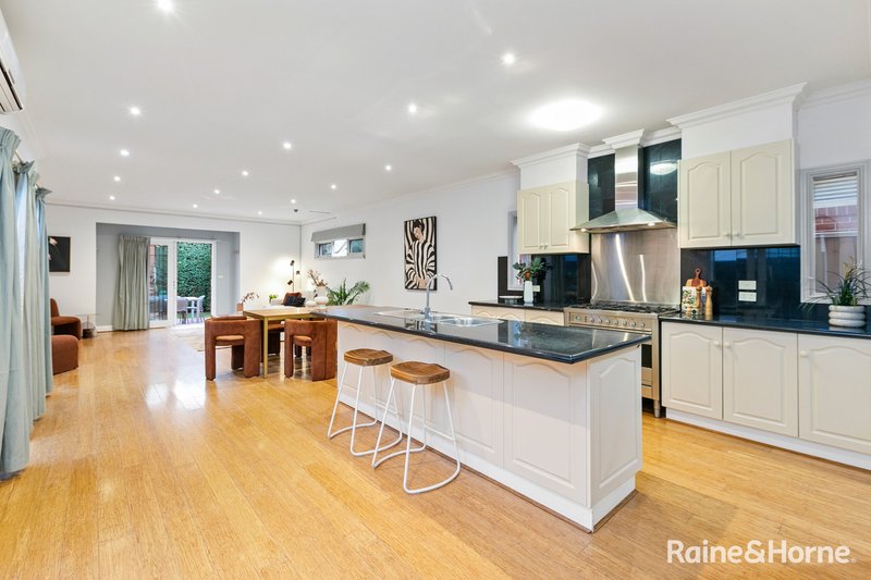 Photo - 88 William Street, Newport VIC 3015 - Image 5