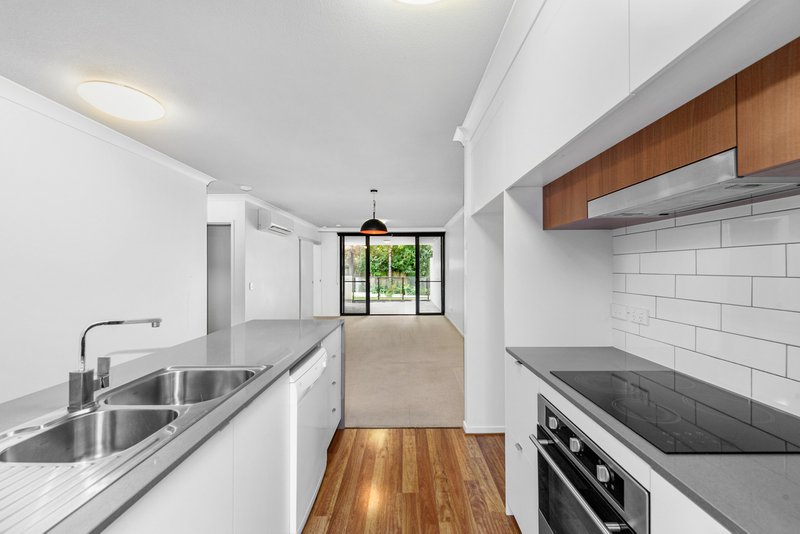 Photo - 8/8 Windsor Street, Nundah QLD 4012 - Image 3