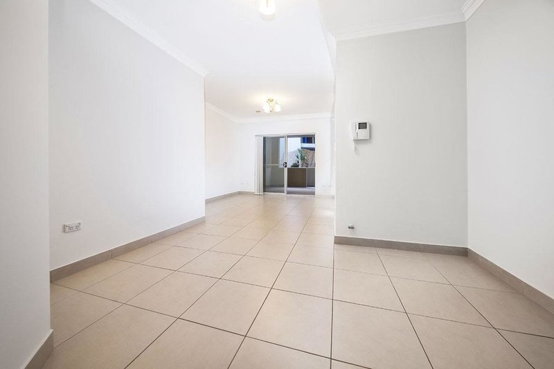 Photo - 8/803 King Georges Road, South Hurstville NSW 2221 - Image 3