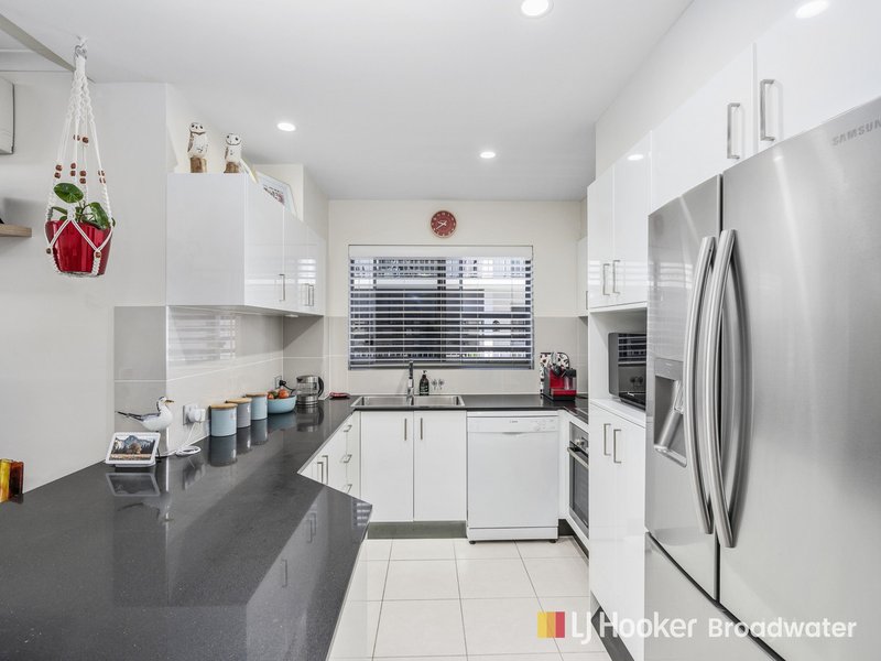 Photo - 8/81 Brighton Street, Biggera Waters QLD 4216 - Image 2