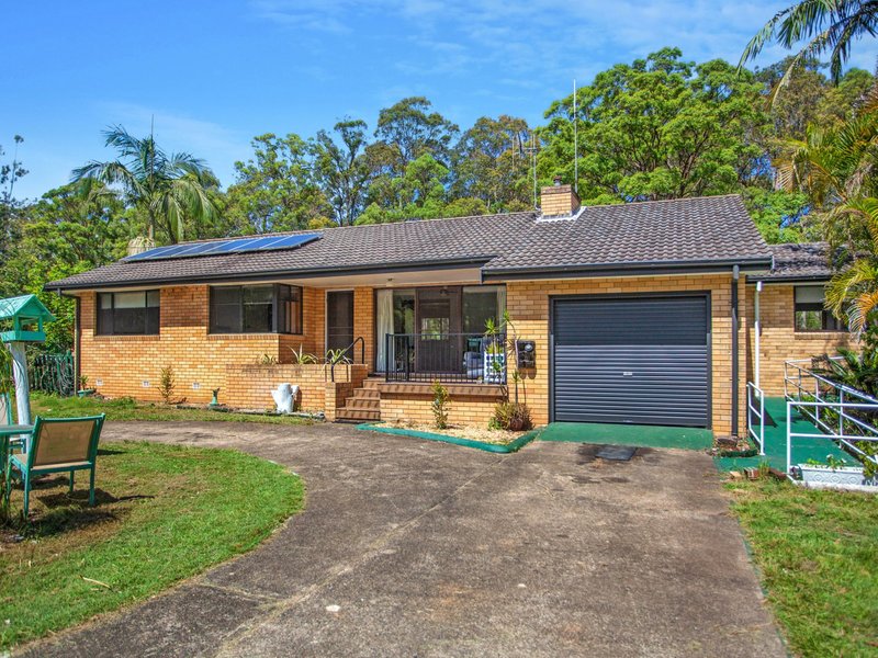 882 Old Bar Road, Old Bar NSW 2430