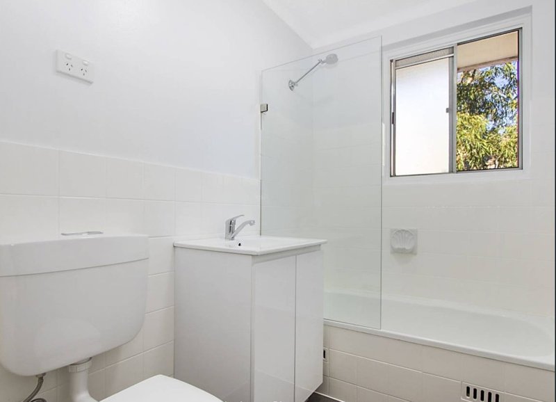 Photo - 8/83 Lane Street, Wentworthville NSW 2145 - Image 5