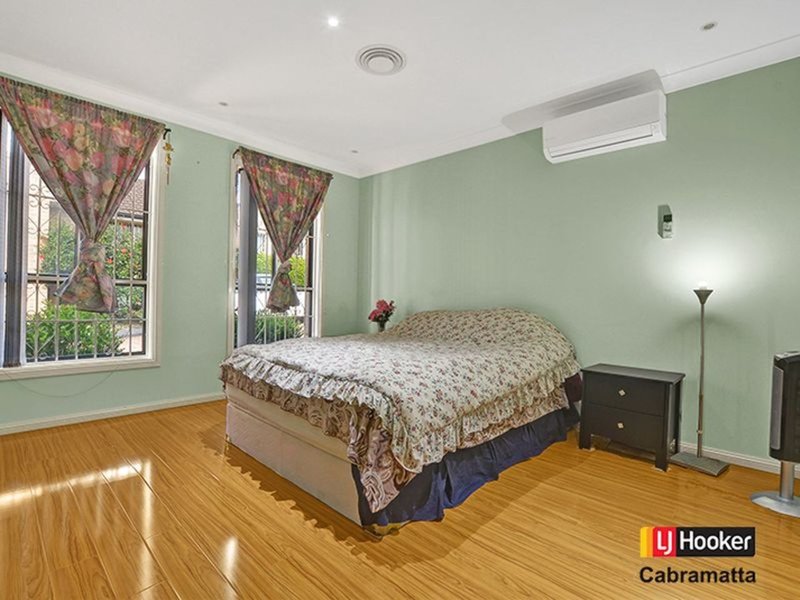 Photo - 8/85 Canbridge Street, Canley Heights NSW 2166 - Image 4