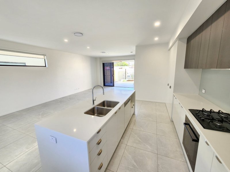 Photo - 88/68 West Street, Rochedale QLD 4123 - Image 3