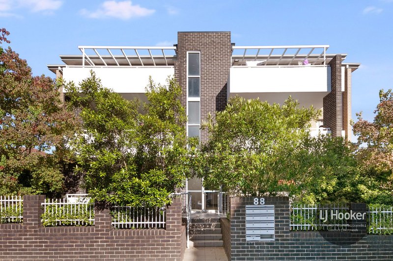 Photo - 8/88 Merrylands Road, Merrylands NSW 2160 - Image 1