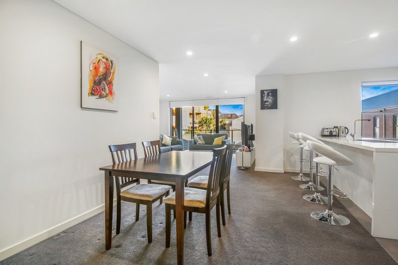 Photo - 8/88 Smith Street, Wollongong NSW 2500 - Image 4