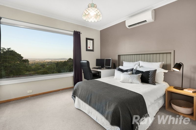 Photo - 888 Waverley Road, Wheelers Hill VIC 3150 - Image 11