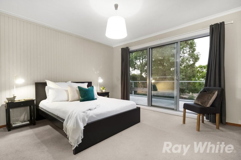 Photo - 888 Waverley Road, Wheelers Hill VIC 3150 - Image 14