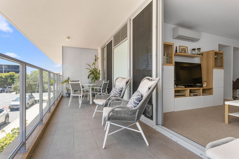 Photo - 8/89 Orsino Boulevard, North Coogee WA 6163 - Image 8