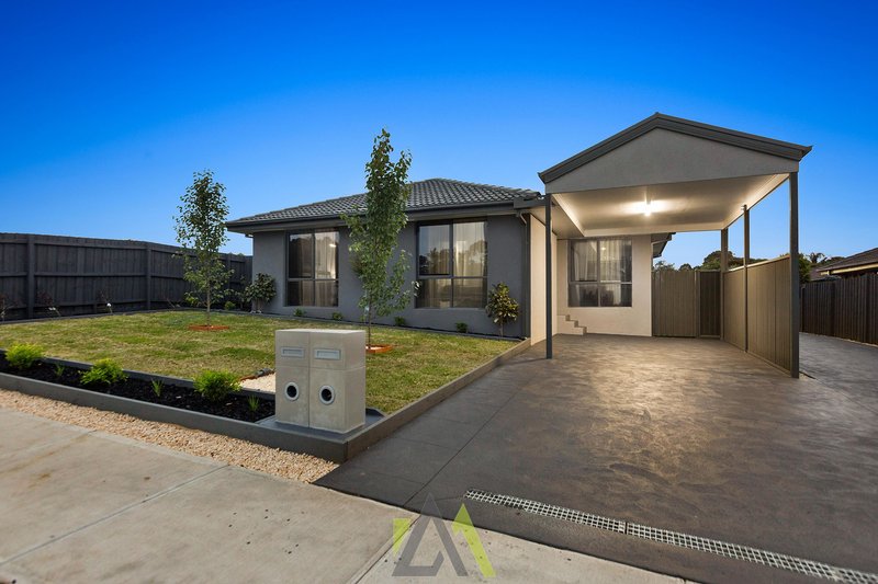 Photo - 88b Southgateway , Langwarrin VIC 3910 - Image 2