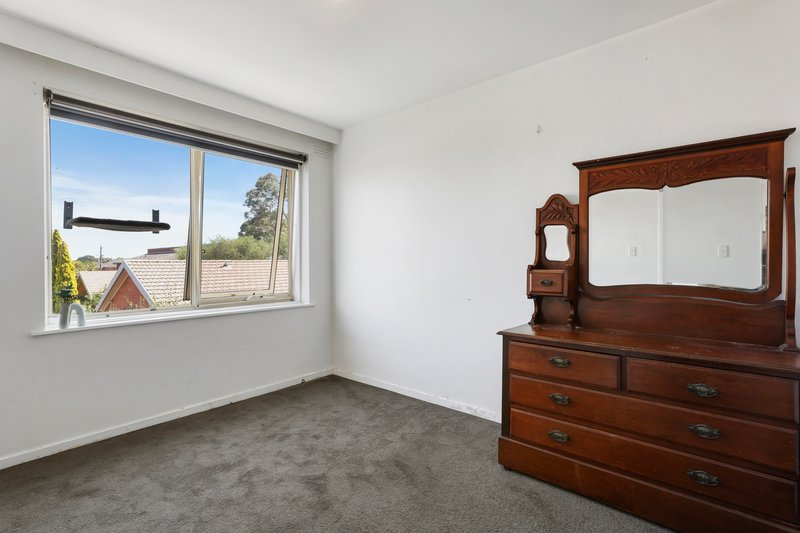 Photo - 8/9-11 Weller Street, Dandenong VIC 3175 - Image 8