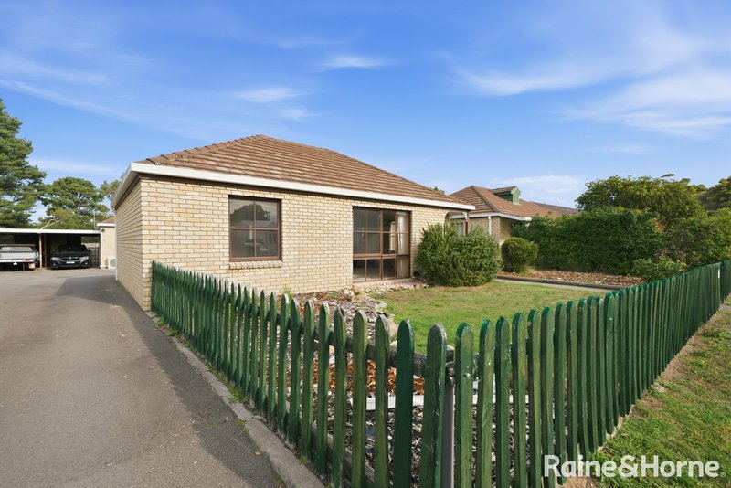 Photo - 8/9-13 Luttrell Avenue, Bellerive TAS 7018 - Image 1