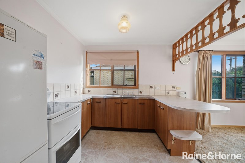 Photo - 8/9-13 Luttrell Avenue, Bellerive TAS 7018 - Image 8